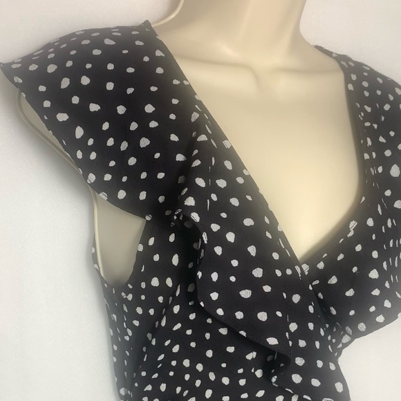 Brand New Max Studio Black and White polka dot wrap around dress - Picture 5 of 14